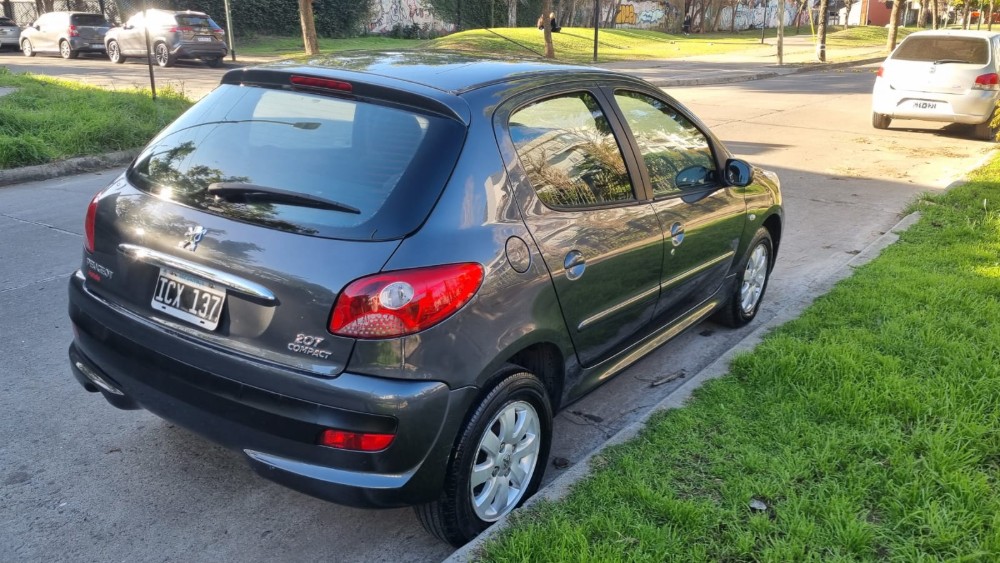 Peugeot 207 Compact XS 1.9 D — foto 7